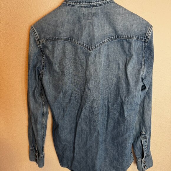 Levi's® Premium Iconic Western Denim Shirt Small - Picture 4 of 8